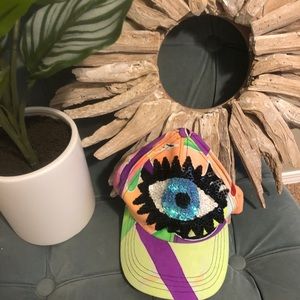 ‘Eye’ baseball hat